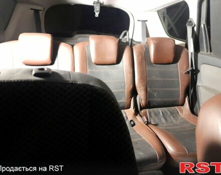 Серый Рено Гранд Сценик, объемом двигателя 1.5 л и пробегом 225 тыс. км за 4500 $, фото 2 на Automoto.ua