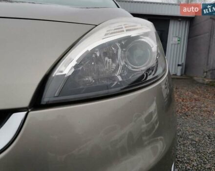 Сірий Рено Гранд Сценік, об'ємом двигуна 1.5 л та пробігом 238 тис. км за 8700 $, фото 18 на Automoto.ua