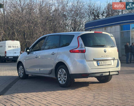 Серый Рено Гранд Сценик, объемом двигателя 1.46 л и пробегом 272 тыс. км за 8999 $, фото 5 на Automoto.ua
