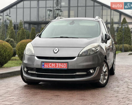 Серый Рено Гранд Сценик, объемом двигателя 1.6 л и пробегом 238 тыс. км за 9500 $, фото 13 на Automoto.ua