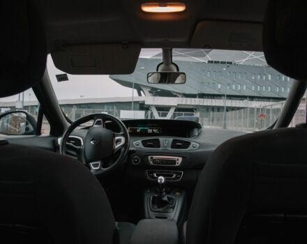 Сірий Рено Гранд Сценік, об'ємом двигуна 1.5 л та пробігом 281 тис. км за 9400 $, фото 13 на Automoto.ua