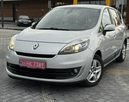 Сірий Рено Гранд Сценік, об'ємом двигуна 1.5 л та пробігом 203 тис. км за 8250 $, фото 3 на Automoto.ua
