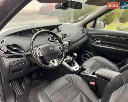 Серый Рено Гранд Сценик, объемом двигателя 1.6 л и пробегом 238 тыс. км за 9500 $, фото 19 на Automoto.ua