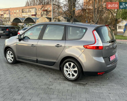 Сірий Рено Гранд Сценік, об'ємом двигуна 1.6 л та пробігом 238 тис. км за 8700 $, фото 8 на Automoto.ua