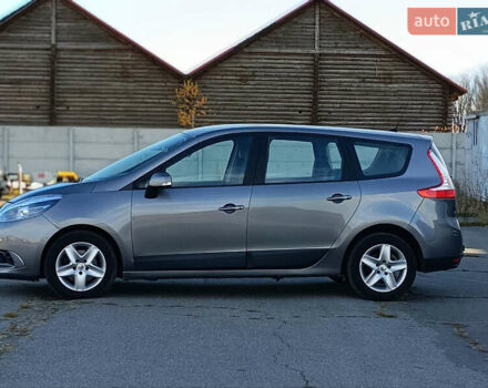 Серый Рено Гранд Сценик, объемом двигателя 1.5 л и пробегом 233 тыс. км за 9200 $, фото 5 на Automoto.ua