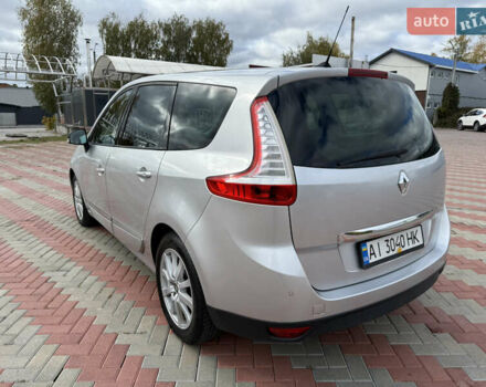 Серый Рено Гранд Сценик, объемом двигателя 2 л и пробегом 187 тыс. км за 8750 $, фото 14 на Automoto.ua