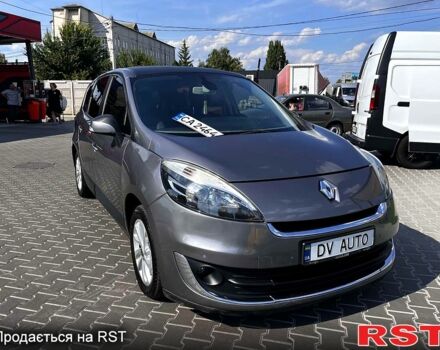 Серый Рено Гранд Сценик, объемом двигателя 1.5 л и пробегом 348 тыс. км за 6800 $, фото 4 на Automoto.ua