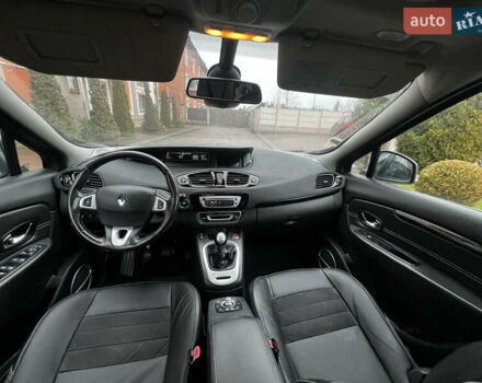 Серый Рено Гранд Сценик, объемом двигателя 1.6 л и пробегом 238 тыс. км за 9500 $, фото 30 на Automoto.ua