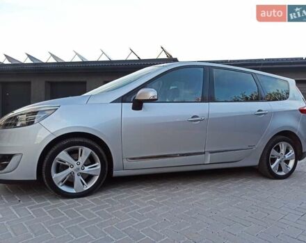 Серый Рено Гранд Сценик, объемом двигателя 1.6 л и пробегом 239 тыс. км за 8700 $, фото 9 на Automoto.ua