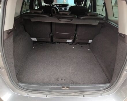 Серый Рено Гранд Сценик, объемом двигателя 1.5 л и пробегом 309 тыс. км за 8750 $, фото 16 на Automoto.ua