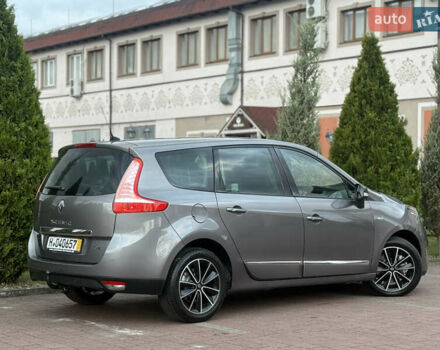 Серый Рено Гранд Сценик, объемом двигателя 2 л и пробегом 241 тыс. км за 10950 $, фото 31 на Automoto.ua