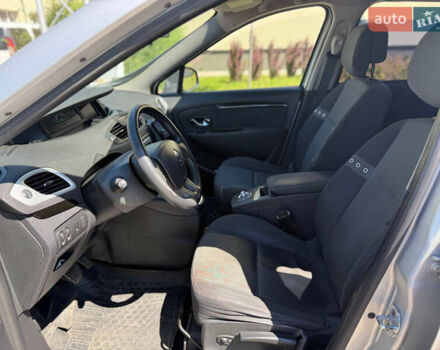 Сірий Рено Гранд Сценік, об'ємом двигуна 1.46 л та пробігом 350 тис. км за 7000 $, фото 7 на Automoto.ua