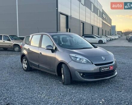 Серый Рено Гранд Сценик, объемом двигателя 1.5 л и пробегом 281 тыс. км за 9740 $, фото 2 на Automoto.ua