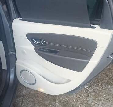 Сірий Рено Гранд Сценік, об'ємом двигуна 1.6 л та пробігом 237 тис. км за 7700 $, фото 24 на Automoto.ua