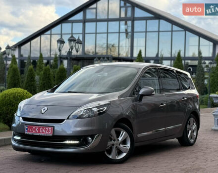 Серый Рено Гранд Сценик, объемом двигателя 1.5 л и пробегом 239 тыс. км за 8999 $, фото 5 на Automoto.ua