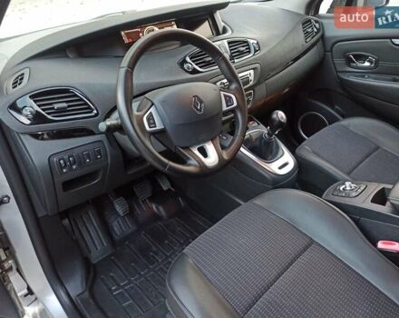 Серый Рено Гранд Сценик, объемом двигателя 1.6 л и пробегом 239 тыс. км за 8700 $, фото 55 на Automoto.ua