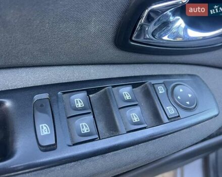 Серый Рено Гранд Сценик, объемом двигателя 1.5 л и пробегом 272 тыс. км за 8000 $, фото 13 на Automoto.ua