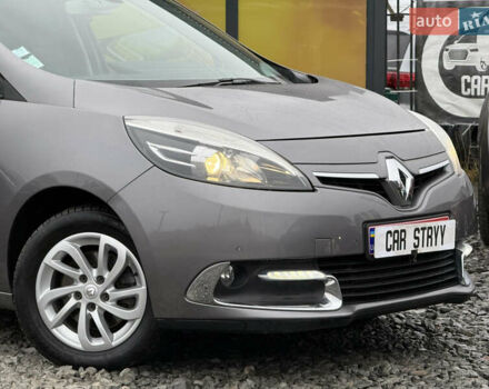 Серый Рено Гранд Сценик, объемом двигателя 1.5 л и пробегом 208 тыс. км за 9200 $, фото 7 на Automoto.ua