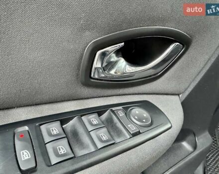Сірий Рено Гранд Сценік, об'ємом двигуна 1.5 л та пробігом 185 тис. км за 7499 $, фото 11 на Automoto.ua