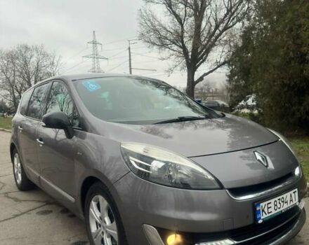 Сірий Рено Гранд Сценік, об'ємом двигуна 1.6 л та пробігом 204 тис. км за 8500 $, фото 1 на Automoto.ua