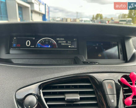 Серый Рено Гранд Сценик, объемом двигателя 1.6 л и пробегом 226 тыс. км за 8800 $, фото 19 на Automoto.ua