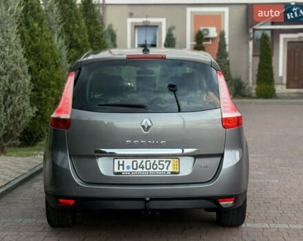 Серый Рено Гранд Сценик, объемом двигателя 2 л и пробегом 241 тыс. км за 10950 $, фото 33 на Automoto.ua