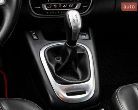 Серый Рено Гранд Сценик, объемом двигателя 1.46 л и пробегом 344 тыс. км за 7900 $, фото 22 на Automoto.ua