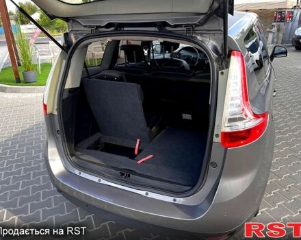 Серый Рено Гранд Сценик, объемом двигателя 1.5 л и пробегом 348 тыс. км за 6800 $, фото 11 на Automoto.ua