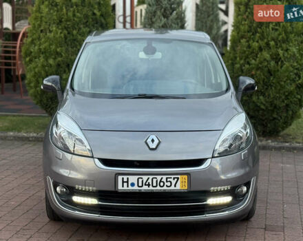 Серый Рено Гранд Сценик, объемом двигателя 2 л и пробегом 241 тыс. км за 10450 $, фото 18 на Automoto.ua