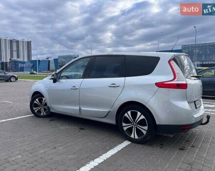 Сірий Рено Гранд Сценік, об'ємом двигуна 1.5 л та пробігом 363 тис. км за 7600 $, фото 1 на Automoto.ua