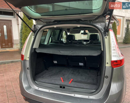 Серый Рено Гранд Сценик, объемом двигателя 1.6 л и пробегом 238 тыс. км за 9500 $, фото 56 на Automoto.ua