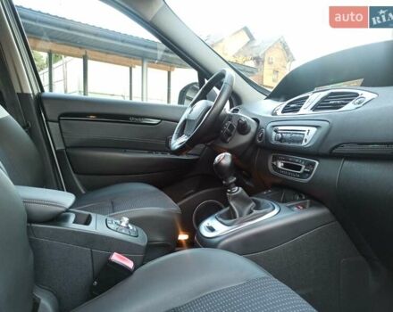 Серый Рено Гранд Сценик, объемом двигателя 1.6 л и пробегом 239 тыс. км за 8700 $, фото 63 на Automoto.ua