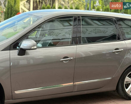 Серый Рено Гранд Сценик, объемом двигателя 1.5 л и пробегом 239 тыс. км за 8999 $, фото 13 на Automoto.ua