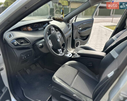 Серый Рено Гранд Сценик, объемом двигателя 1.46 л и пробегом 238 тыс. км за 8500 $, фото 18 на Automoto.ua