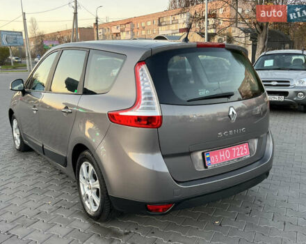 Сірий Рено Гранд Сценік, об'ємом двигуна 1.6 л та пробігом 238 тис. км за 8700 $, фото 11 на Automoto.ua