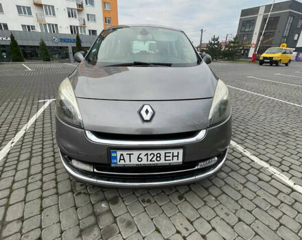 Серый Рено Гранд Сценик, объемом двигателя 1.46 л и пробегом 262 тыс. км за 7900 $, фото 7 на Automoto.ua