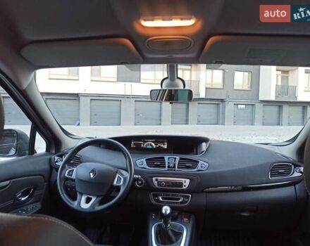 Серый Рено Гранд Сценик, объемом двигателя 1.6 л и пробегом 239 тыс. км за 8700 $, фото 50 на Automoto.ua