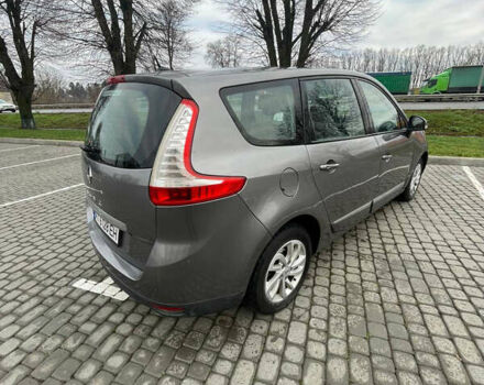 Серый Рено Гранд Сценик, объемом двигателя 1.46 л и пробегом 262 тыс. км за 7900 $, фото 4 на Automoto.ua