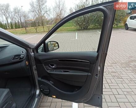 Серый Рено Гранд Сценик, объемом двигателя 1.6 л и пробегом 205 тыс. км за 10500 $, фото 26 на Automoto.ua