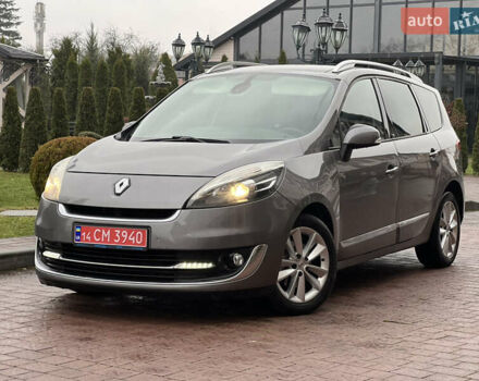 Серый Рено Гранд Сценик, объемом двигателя 1.6 л и пробегом 238 тыс. км за 9500 $, фото 6 на Automoto.ua