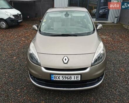 Сірий Рено Гранд Сценік, об'ємом двигуна 1.5 л та пробігом 238 тис. км за 8700 $, фото 1 на Automoto.ua
