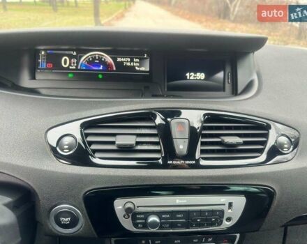 Сірий Рено Гранд Сценік, об'ємом двигуна 1.6 л та пробігом 204 тис. км за 8500 $, фото 29 на Automoto.ua