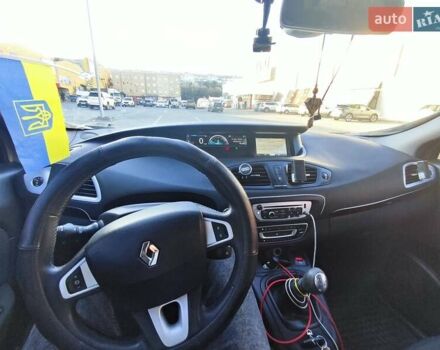 Сірий Рено Гранд Сценік, об'ємом двигуна 1.5 л та пробігом 290 тис. км за 7850 $, фото 6 на Automoto.ua