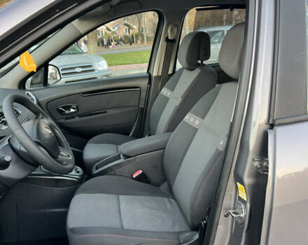 Сірий Рено Гранд Сценік, об'ємом двигуна 1.6 л та пробігом 238 тис. км за 8700 $, фото 34 на Automoto.ua