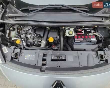 Сірий Рено Гранд Сценік, об'ємом двигуна 1.5 л та пробігом 230 тис. км за 8650 $, фото 33 на Automoto.ua