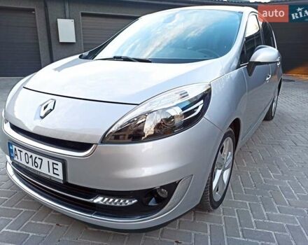 Серый Рено Гранд Сценик, объемом двигателя 1.6 л и пробегом 239 тыс. км за 8700 $, фото 4 на Automoto.ua