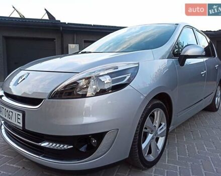 Серый Рено Гранд Сценик, объемом двигателя 1.6 л и пробегом 239 тыс. км за 8700 $, фото 2 на Automoto.ua