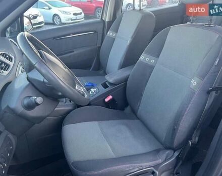 Серый Рено Гранд Сценик, объемом двигателя 1.5 л и пробегом 281 тыс. км за 9740 $, фото 14 на Automoto.ua