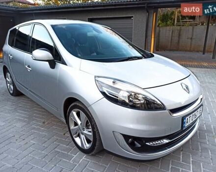 Серый Рено Гранд Сценик, объемом двигателя 1.6 л и пробегом 239 тыс. км за 8700 $, фото 24 на Automoto.ua