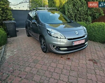 Сірий Рено Гранд Сценік, об'ємом двигуна 1.6 л та пробігом 216 тис. км за 8800 $, фото 3 на Automoto.ua
